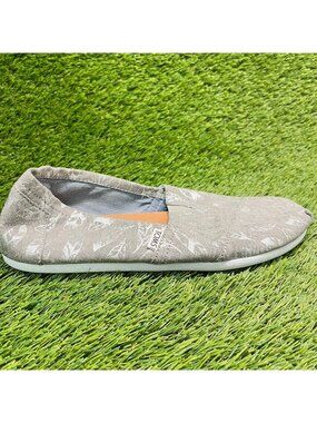 Toms Classic Slip-On Womens Size 9.5 Gray Casual Classic Canvas Flats Shoes